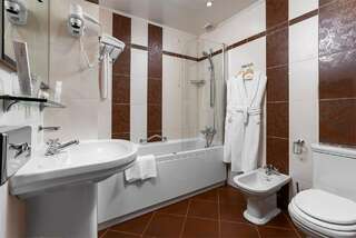 Гостиница Лекко Мытищи Люкс с 1 спальней-8